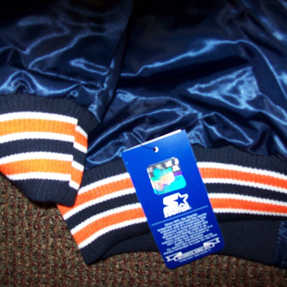 CHICAGO BEARS STARTER ThrowBack Snap Down Jacket - Picture 5 of 8